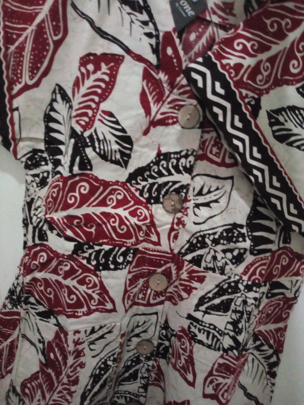 Kemeja 113 Vd# Kemeja Batik Pria Warna Merah Motif Daun Bahan Katun Stretchy