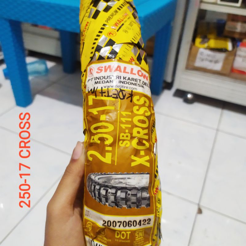 BAN LUAR CROSS TAHU 250-17 SWALLOW BAN LUAR MOTOR BAN TAHU BESAR SWALLOW