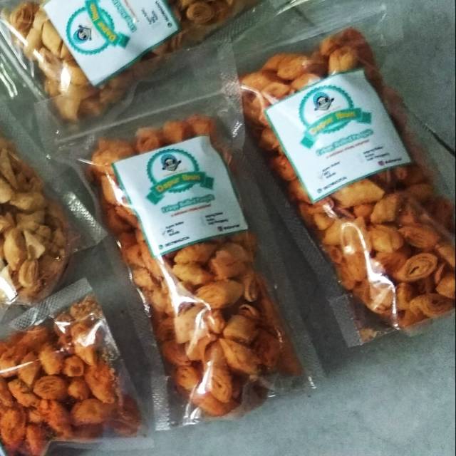 

Keripik Pangsit Gulung Balado