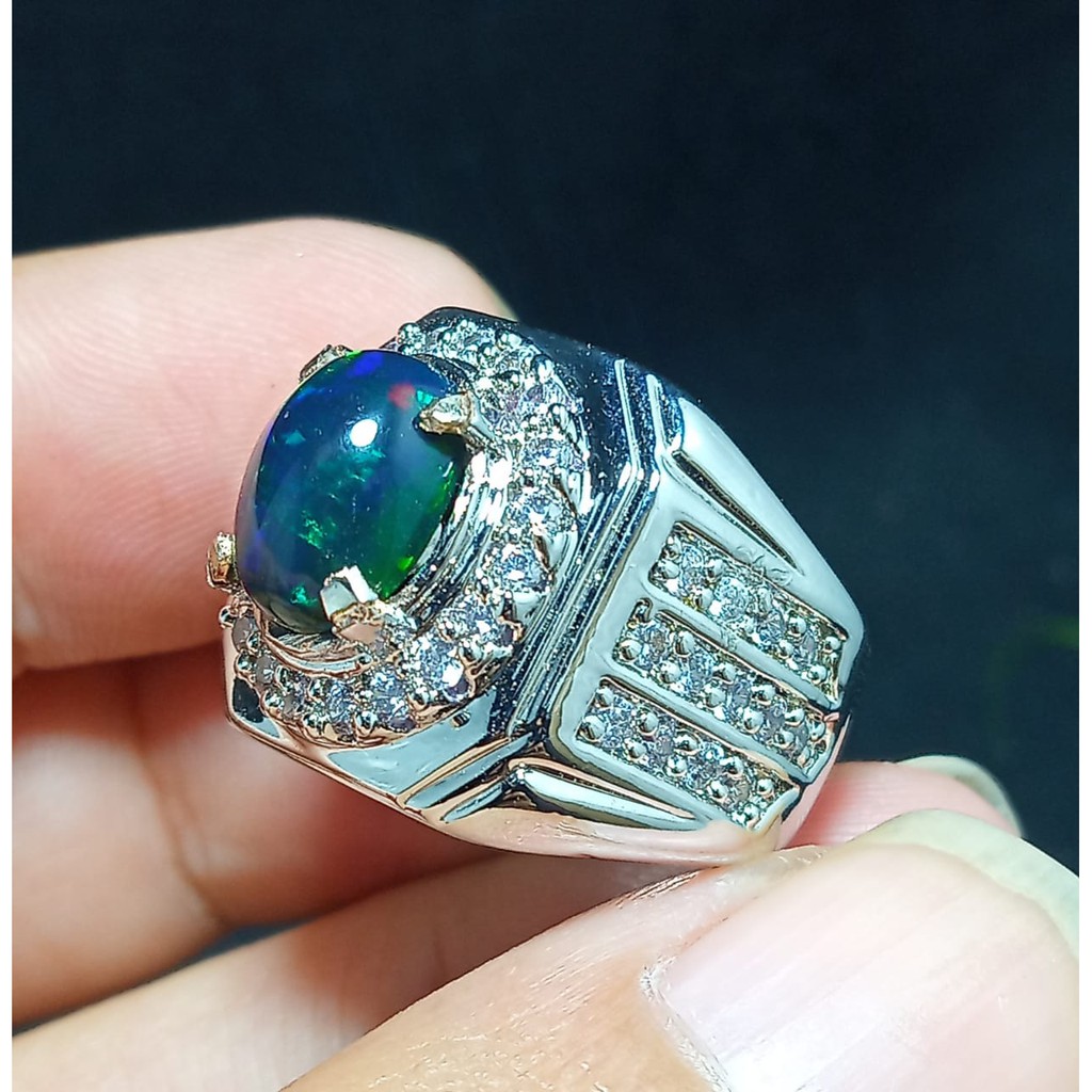 BATU BLACK OVAL NATURAL