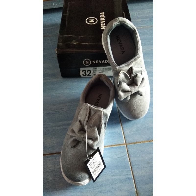 sepatu anak Nevada