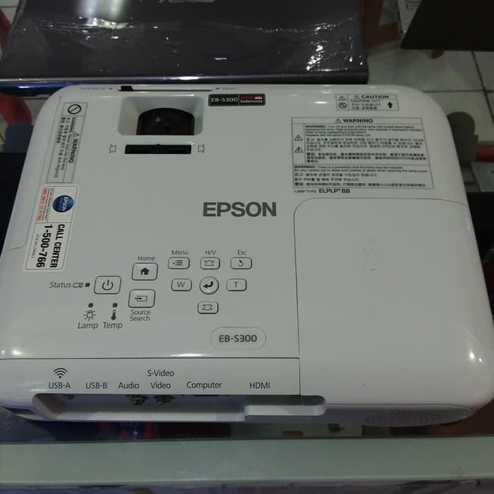 PROYEKTOR EPSON EB-S300