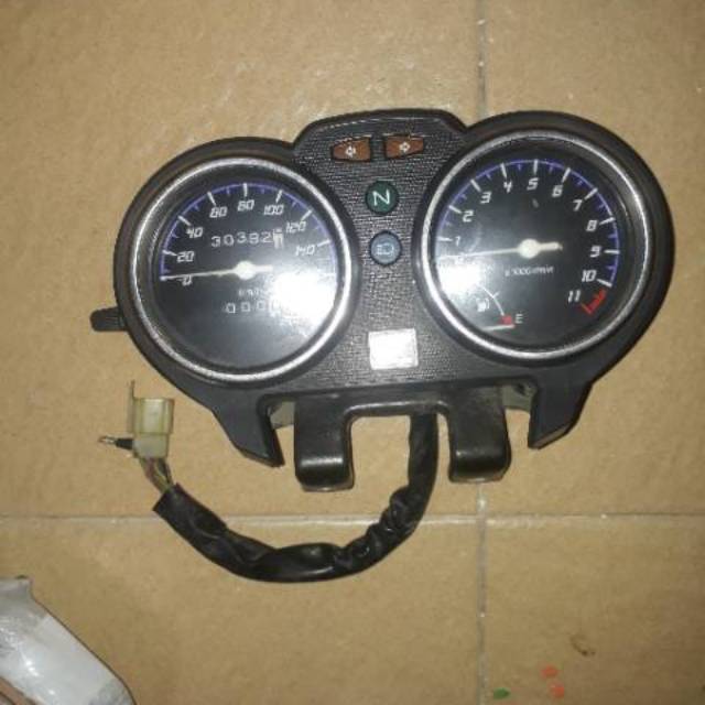 speedometer tiger revo