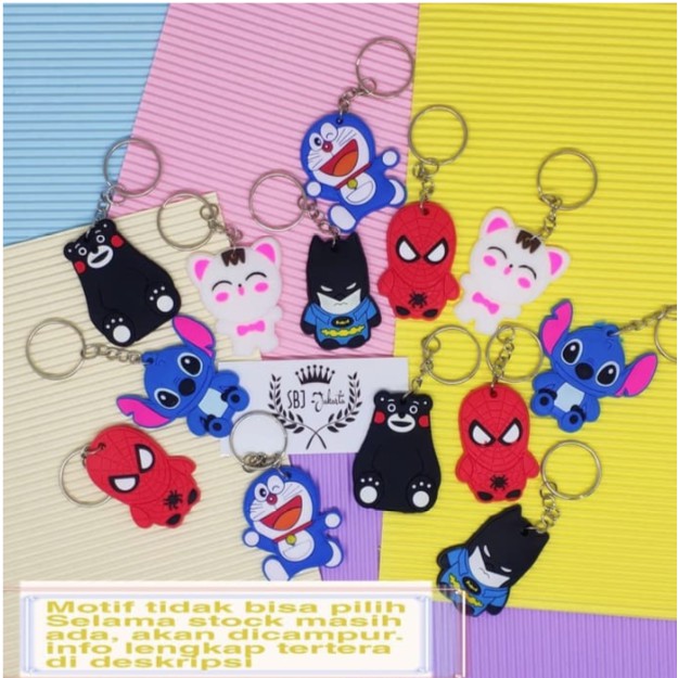 Gantungan kunci kartun 6 buah / 6 buah Keychain Karakter Hadiah souvenir Silicon corak mix