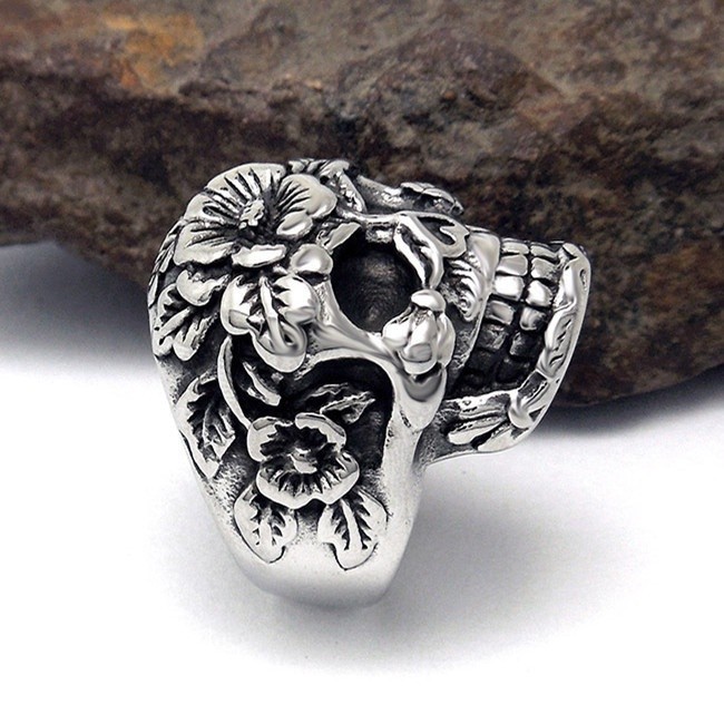 SEUSUK  Cincin Vintage Gothic Punk Rock Motif Timbul Bunga untuk Pria