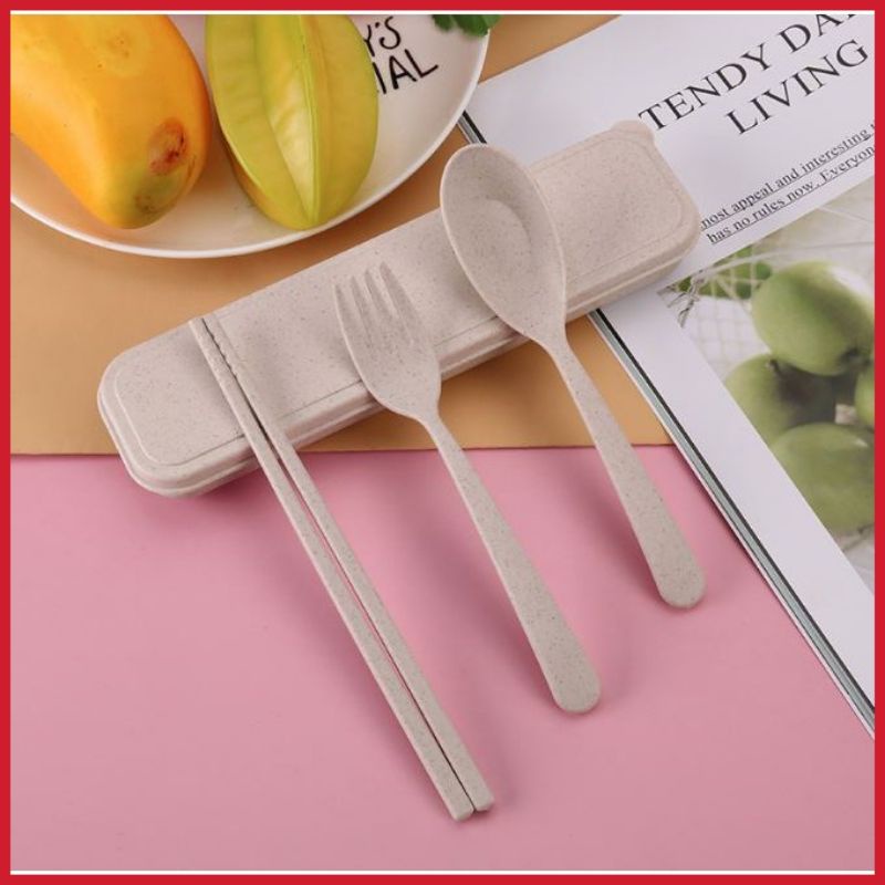 Sendok Garpu Sumpit Set Bahan Jerami + Kotak Sendok Set 3 in 1 Perlengkapan Makan Warna Warni Alat Makan Travelling Import Grosir Barang Unik Makassar Shopping-Cream