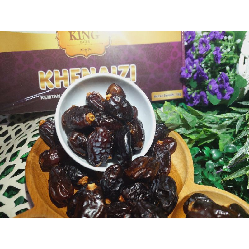 Jual Kurma Khenaizi 1Kg King Dates Crown/Khenaizi King Dates Shopee Indonesia