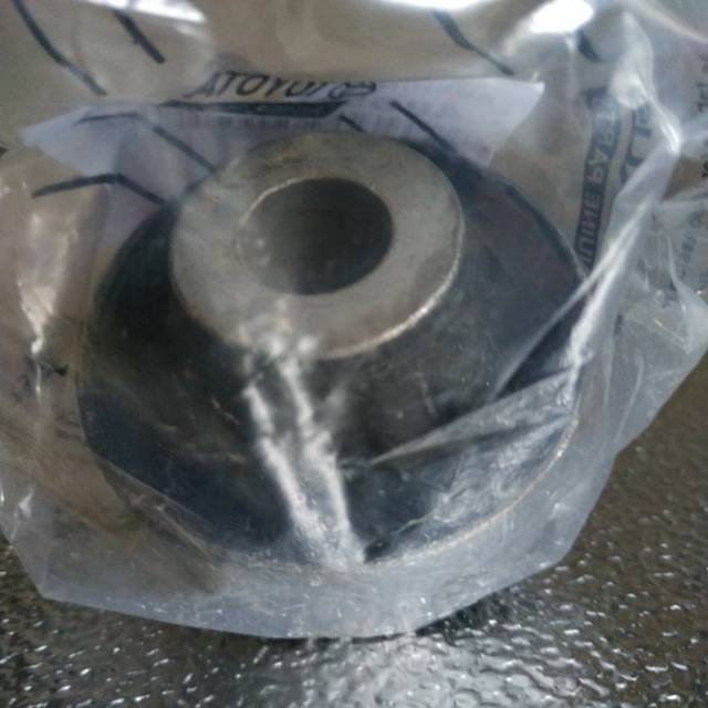 Bushing Arm Toyota Avanza