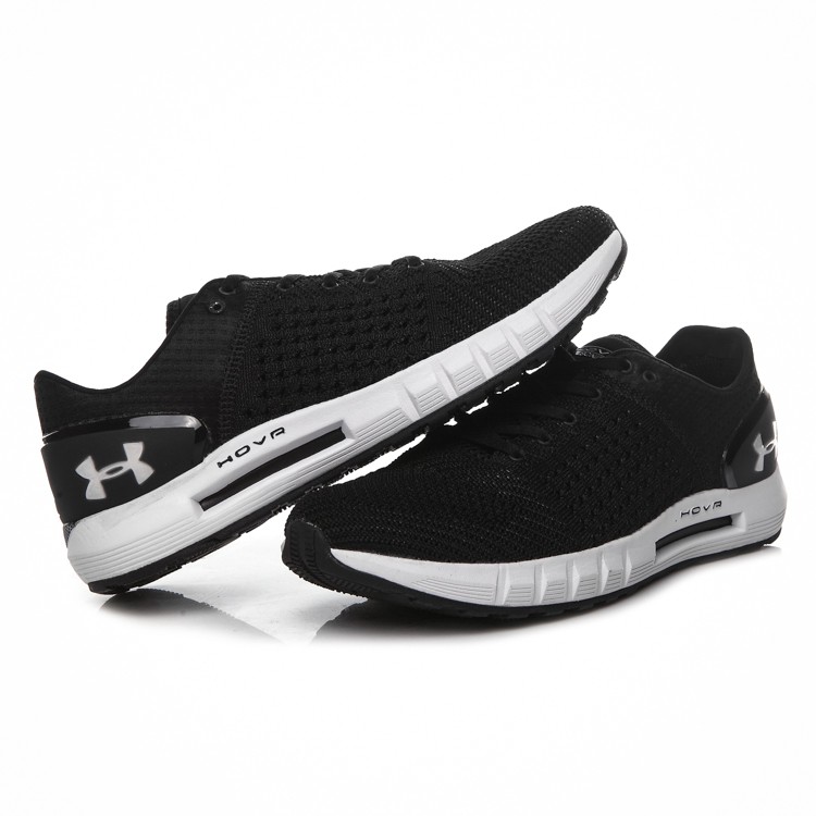Sepatu Sneakers Under Armour HOVR Sonic - Black