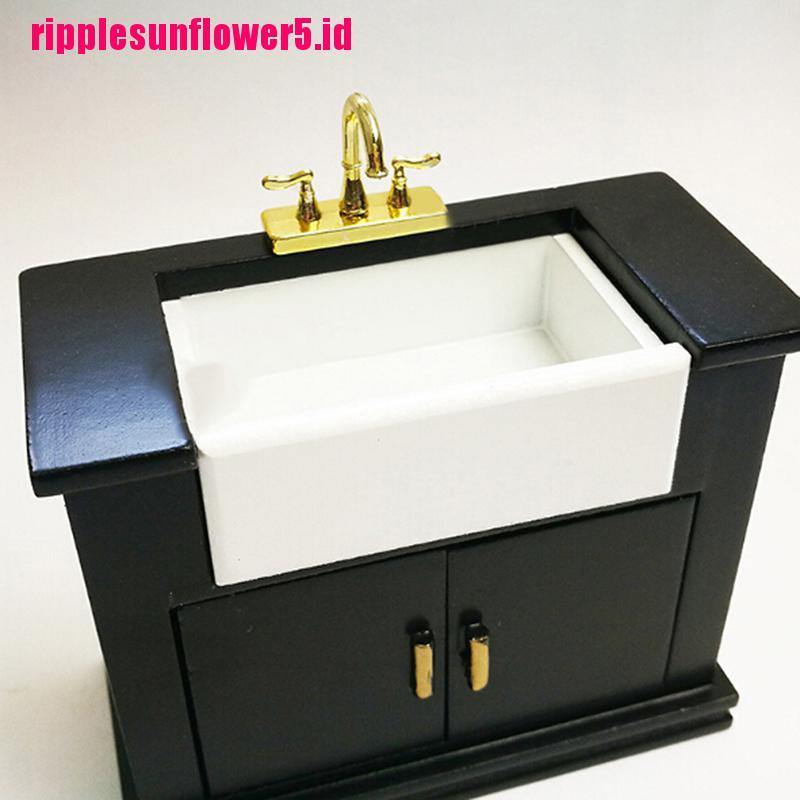 Miniatur Keran Air Ganda Bahan alloy Skala 1: 12 Untuk Dapur Rumah Boneka