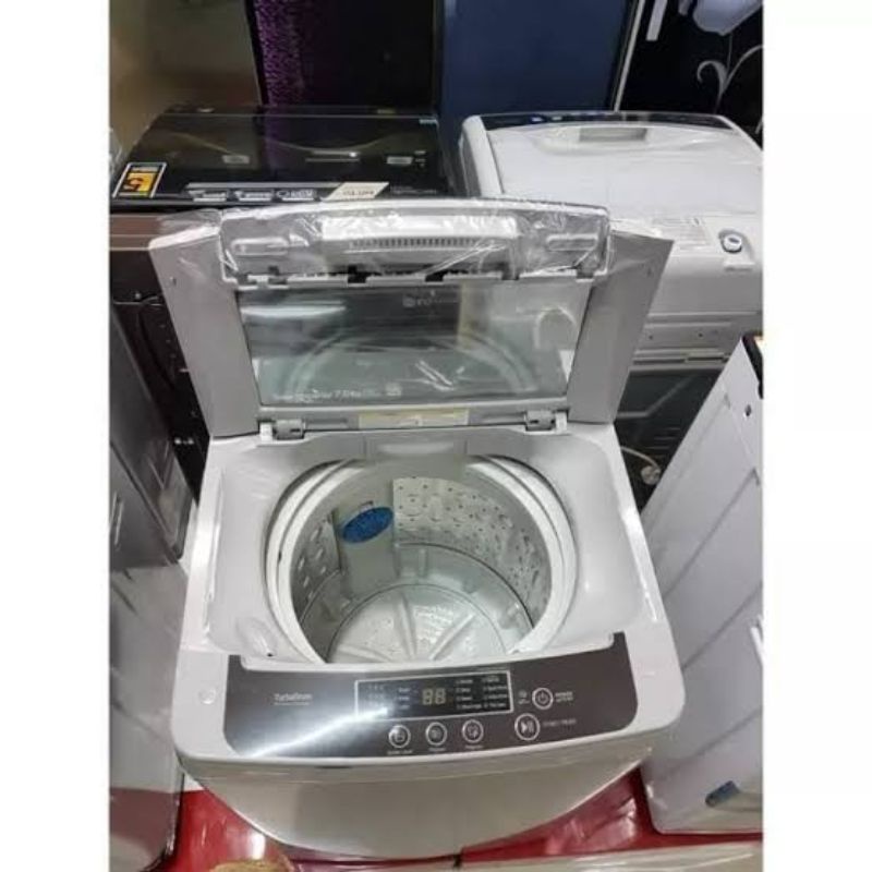 Lg T2108VSPCK Mesin Cuci 1 Tabung Front Loading Smart Inverter 200 Watt 8 Kg