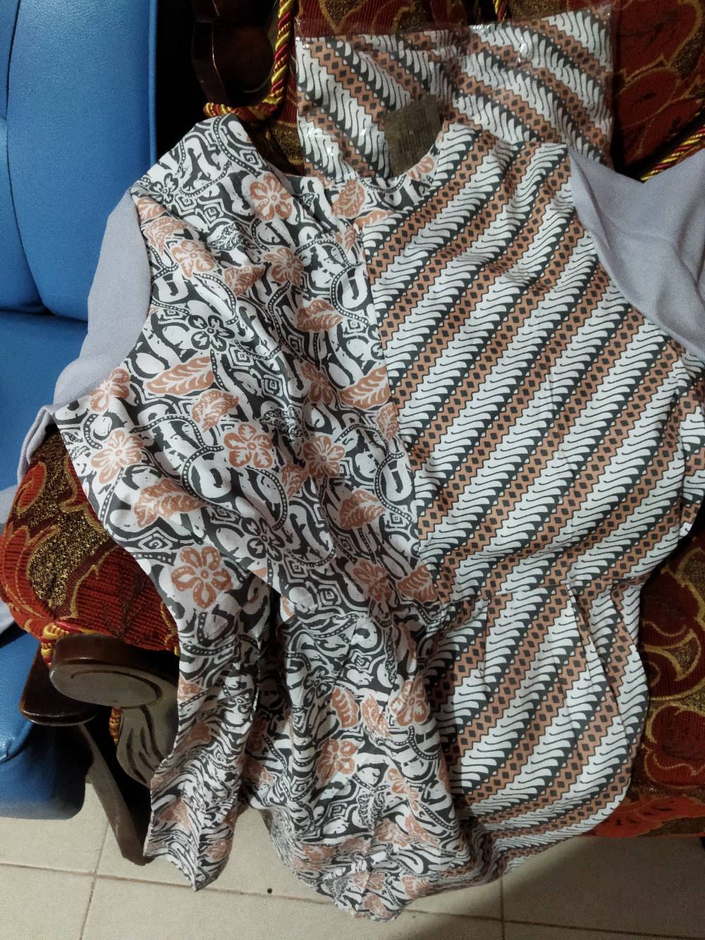 Atasan Batik Dolby Dolbi Dobby Doby Tenun Sutra Tulis Halus Katun Atbm Baron ,sarombit Atasan