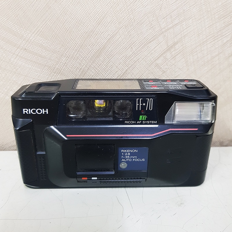 PRELOVED CAMERA ANALOG RICOH FF*70 35mm Kondisi Rusak (NO BOX)