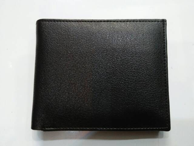 Dompet lipat pendek