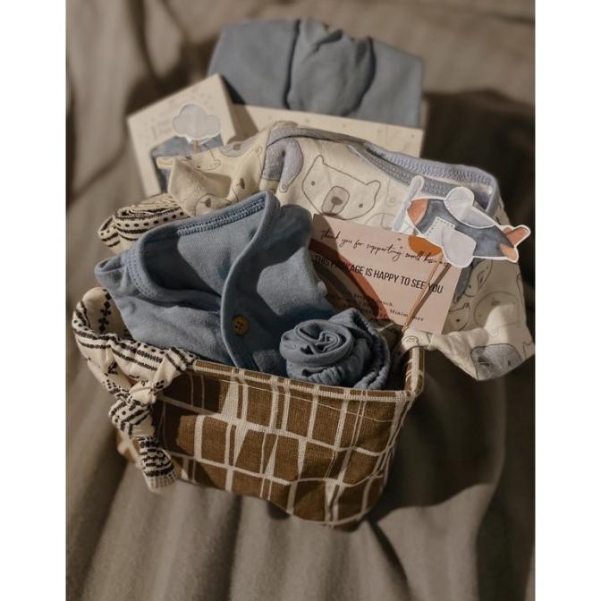 

Abia Hampers Kado Lahiran Hampers Murah Gift Box Gift Set New Born Bengiweti