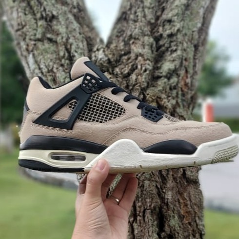 NIKE AIR JORDAN RETRO 4 MUSHROOM