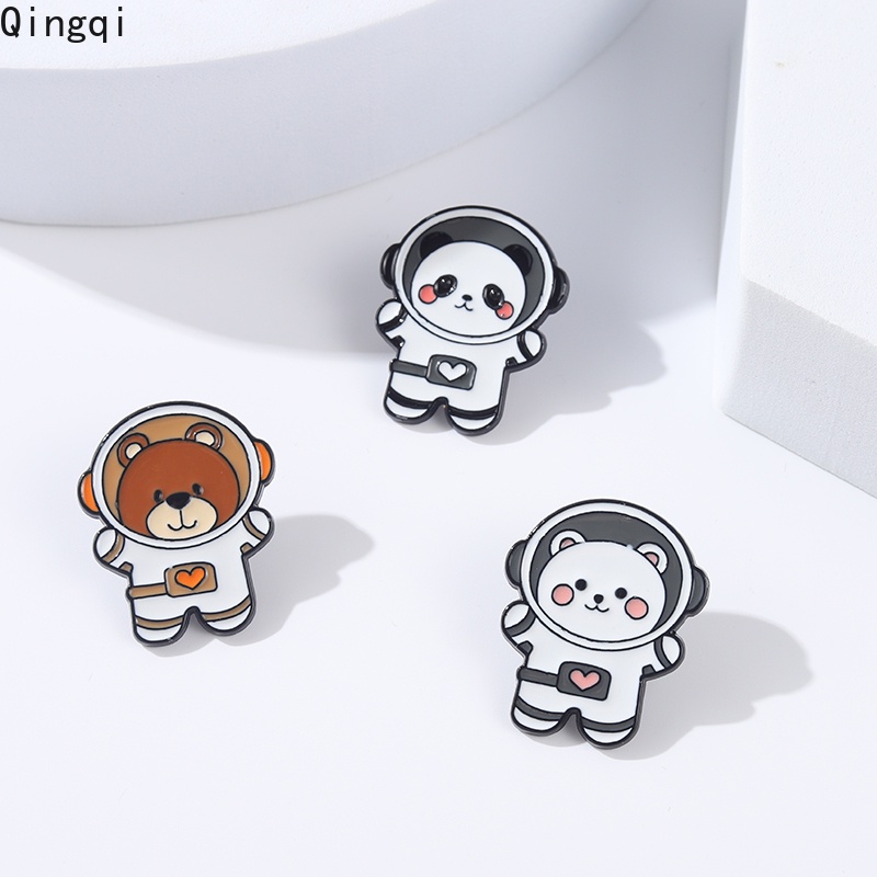 Bros Pin Enamel Desain Kartun Hewan Astronot Panda Beruang Kelinci Untuk Hadiah Teman