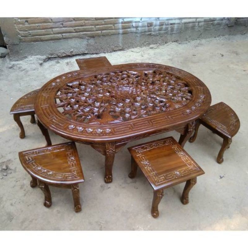 Meja makan lesehan oshin