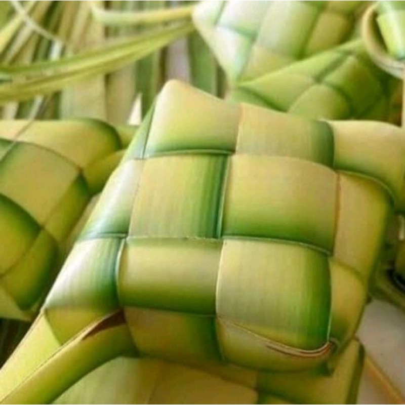 

Bungkus ketupat-cangkang ketupat-janur bungkus ketupat siap pakai