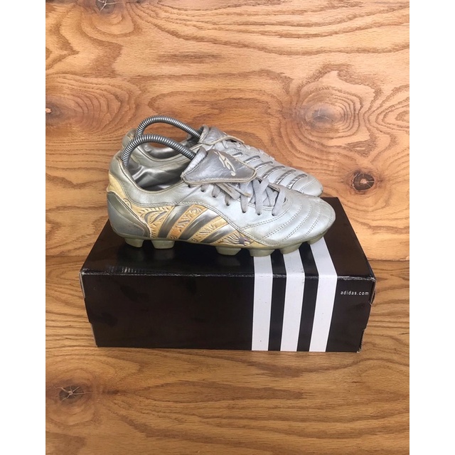 Sepatu Bola Adidas Predator David Beckham Dragon (Lea)