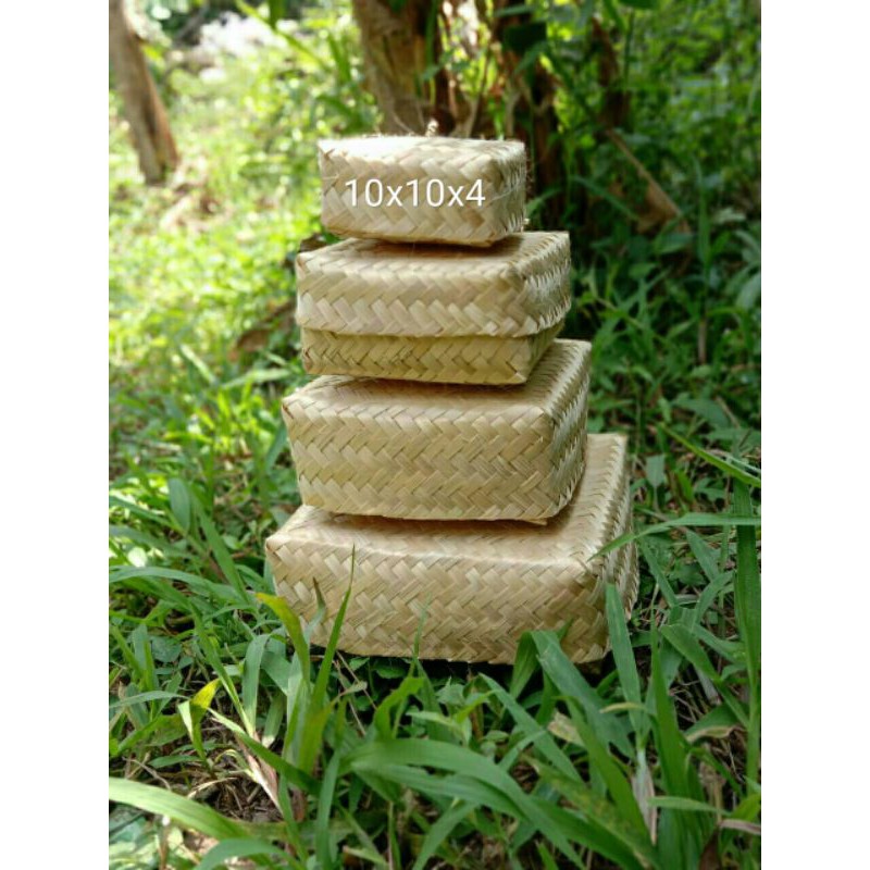 

[ Halodul ] BESEK BAMBU 10×10 / PIPITI MURAH/ KOTAK NASI / KOTAK SOUVERNIER