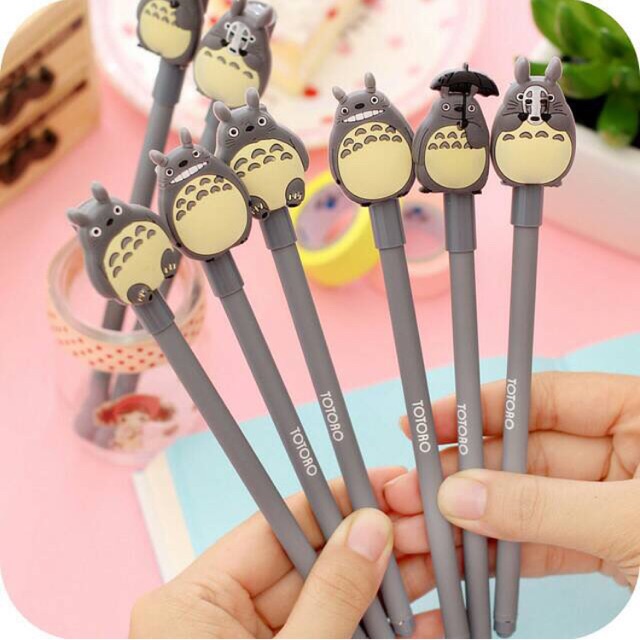 

Pulpen tinta hitam 0.38mm totoro