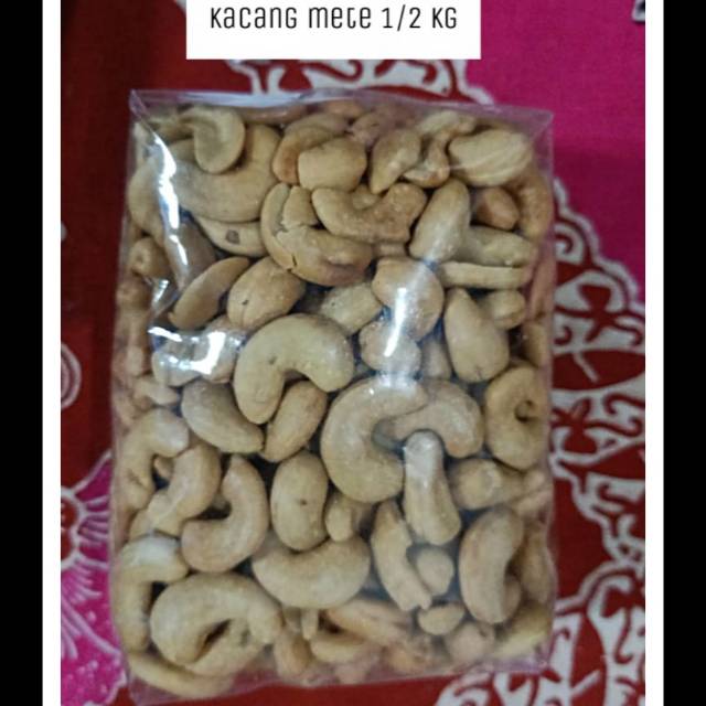 

Kacang Mete Goreng Super 1/2 Kg