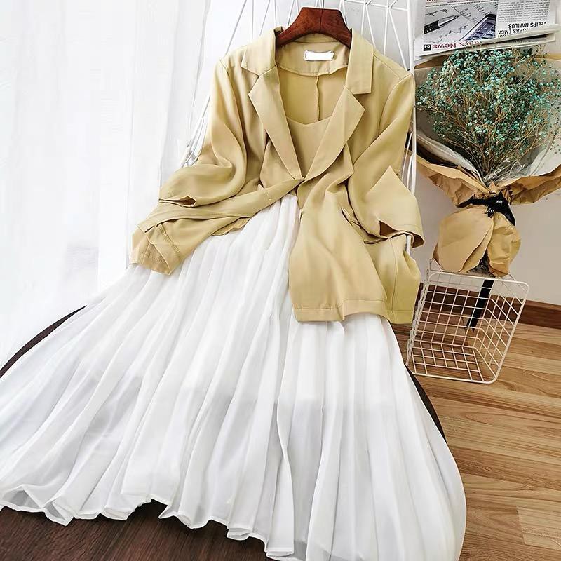 SET BLAZER MIX ROK PLISKET