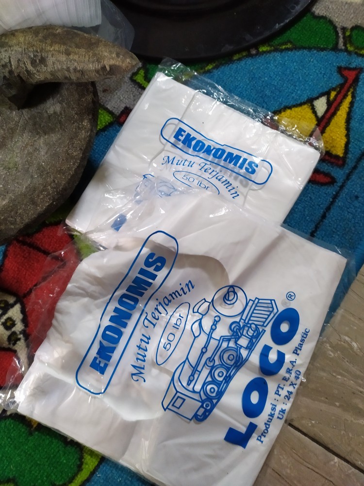 Pisau  Plastik Untuk Potong Kue Ulang Tahun