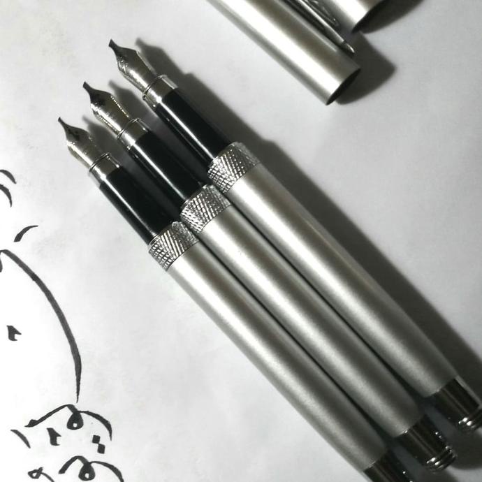 

(BISA COD) Iridium pen / pulpen kaligrafi / fountain pen / pena kaligrafi - silver FREE ONGKIR Kode 152