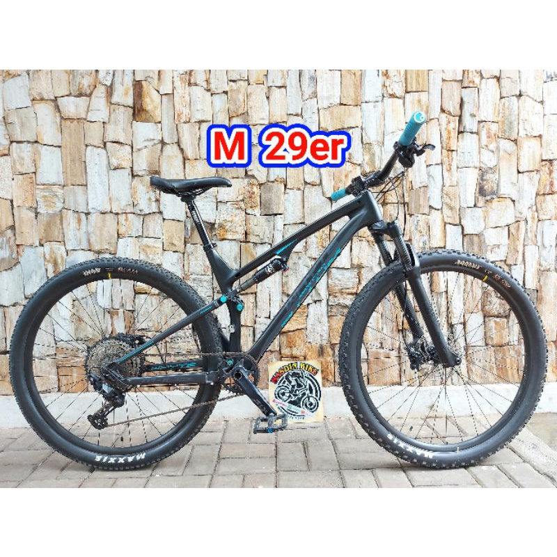 Whyte M-109 C 29er Carbon XC no polygon dominate yeti santacruz stumpjumper epic