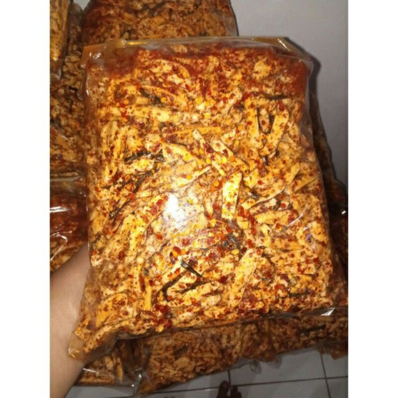 

Basreng pedas extra daun jeruk Basreng baso goreng bantat renyah isi 1kg