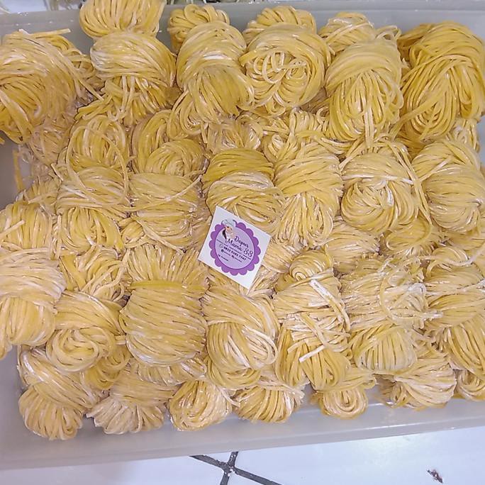 

Terlaris# Mie Pelangi Kemasan 1 Kg - Wortel