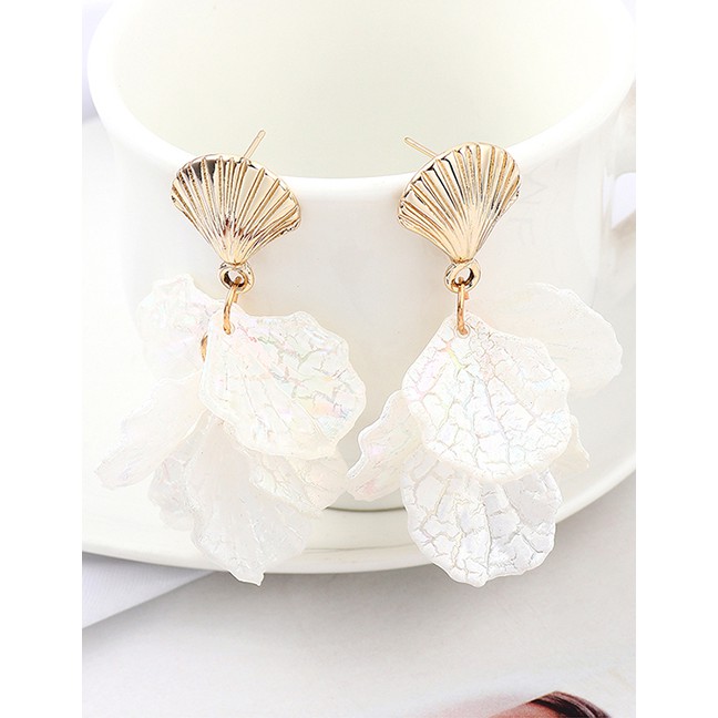 LRC Anting Tusuk Shell Earrings Y61785