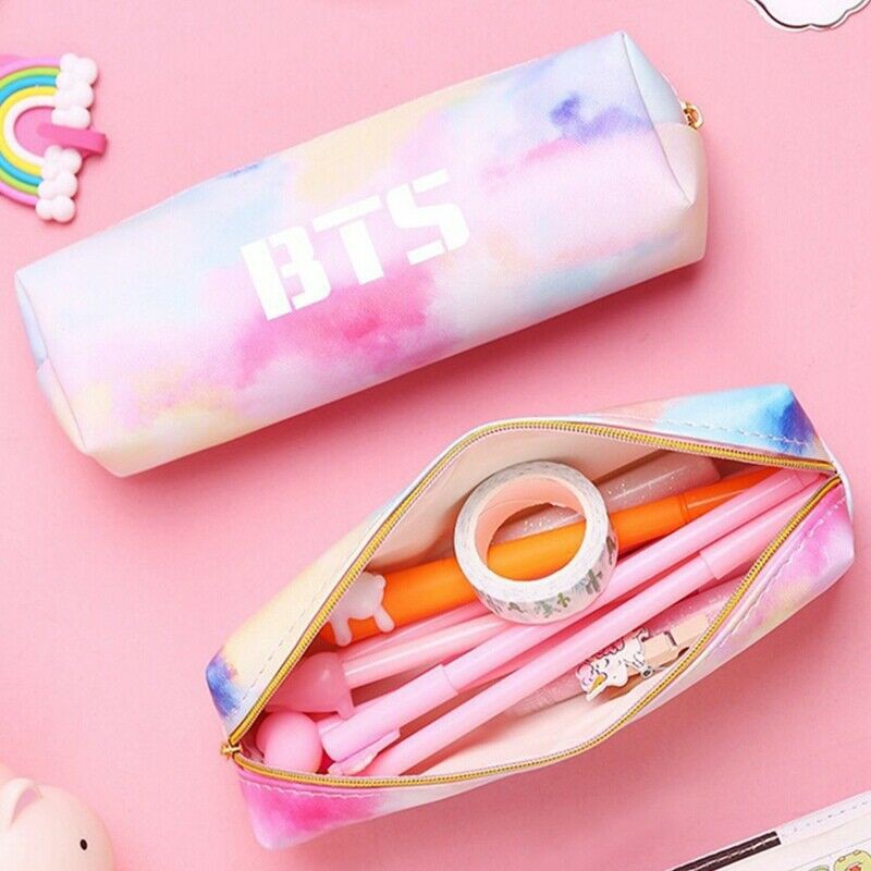 

( BTS ) Yo Yo Store Tempat Pensil Kpop BTS Bangtan Boys Bahan PU Warna Pelangi untuk Hadiah
