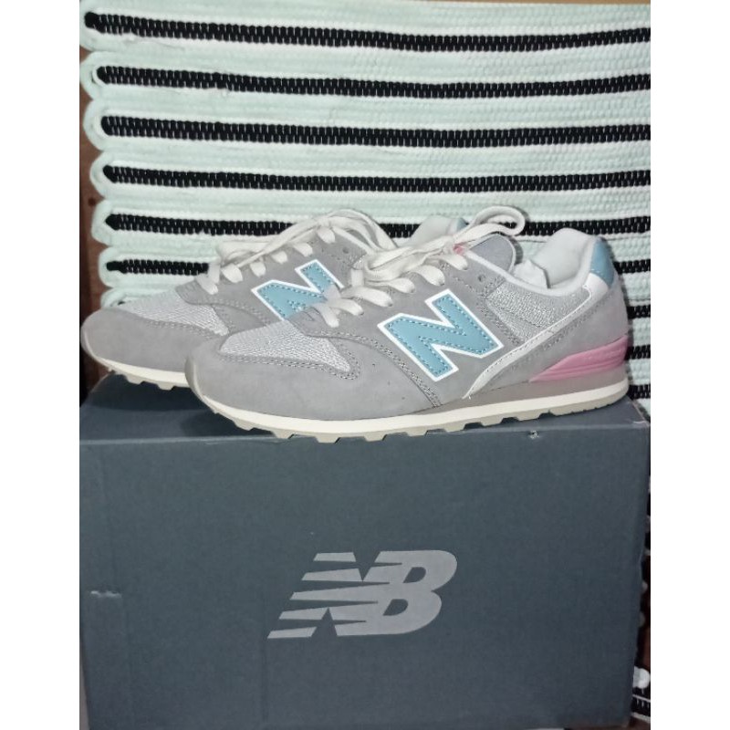 NEW BALANCE ORIGINAL BNIB WL996COL SIZE 38