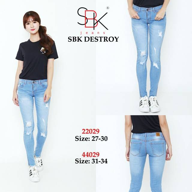 Celana Jeans Cewek/Wanita Model Sobek Ripped Robek Lapis 