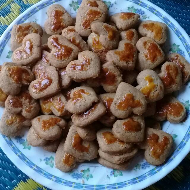 

Kue kacang khas Sumatra empuk, halus, dan hanyut di lidah