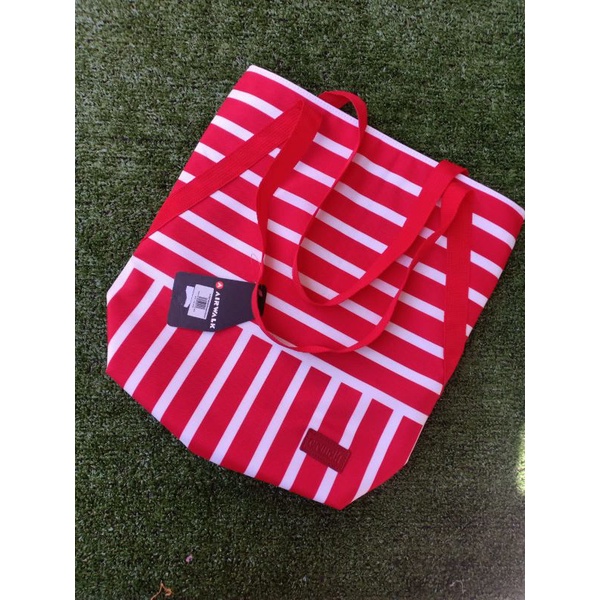 Totebag Airwalk merah Tas Bahu Wanita Casual