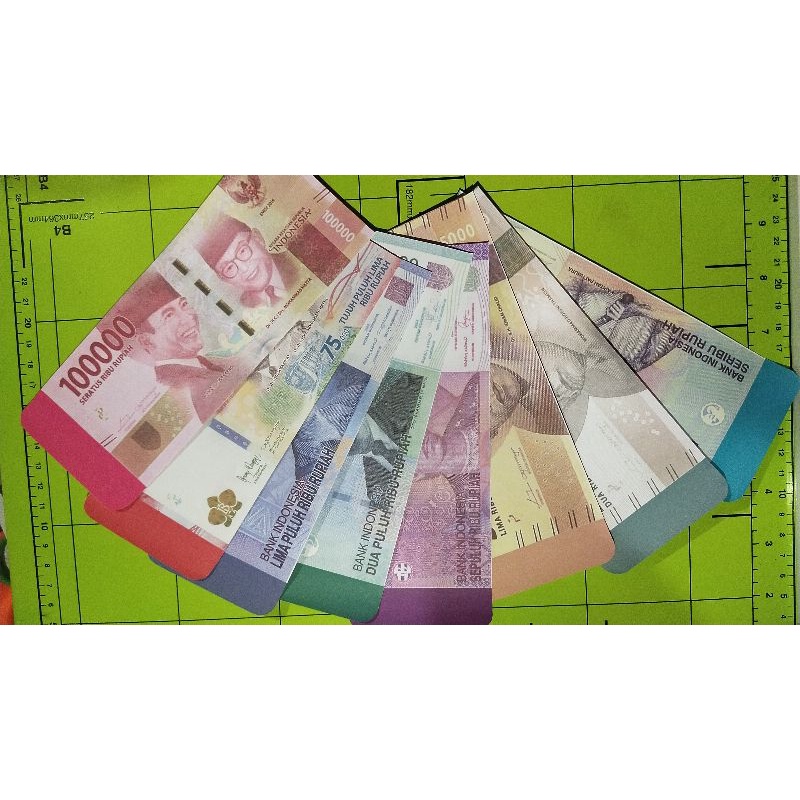 

AMPLOP LEBARAN UNIK (JUMBO)