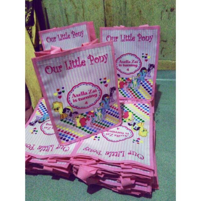 

Tas/souvenir/ulang tahun/unicorn