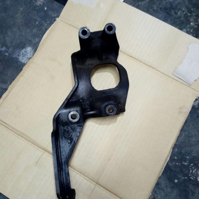 Braket Kompresor Ac Dan Ps Toyota Kijang Kapsul Grand Original