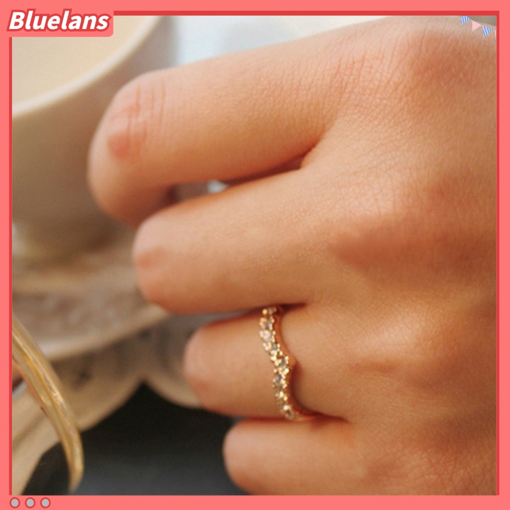 Bluelans Cincin Berlian Imitasi Bentuk V Gaya Elegan Untuk Wanita