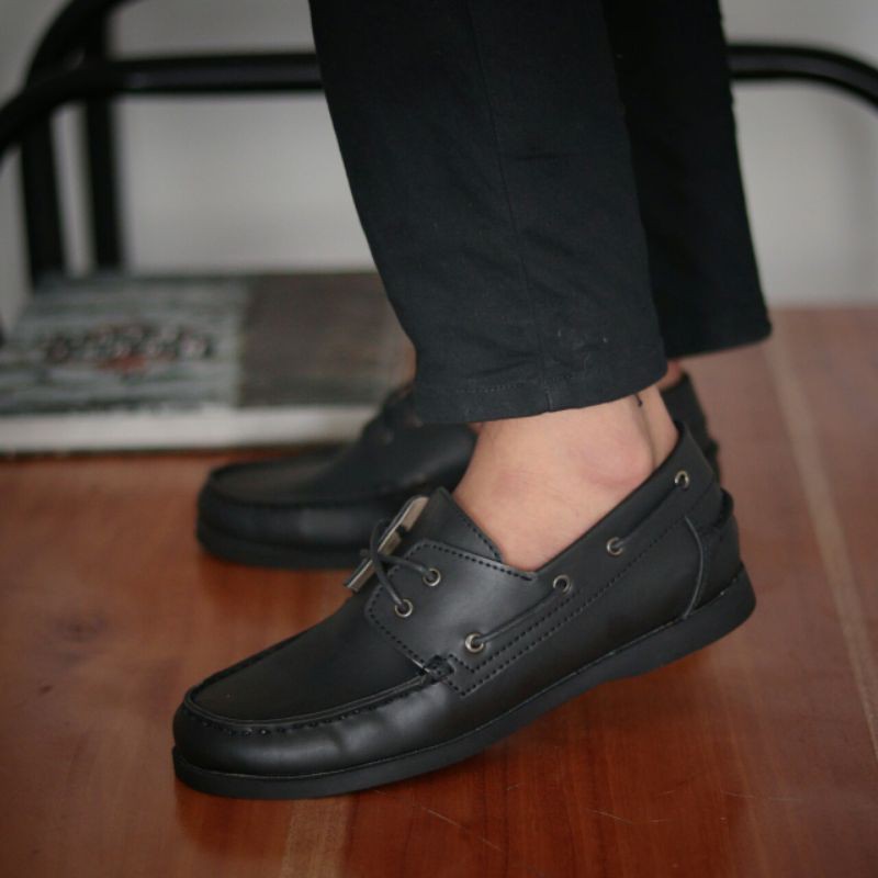 Valiant Sepatu Formal Pria Oxford Hitam Casual Kulit PU Antislip Original Branded