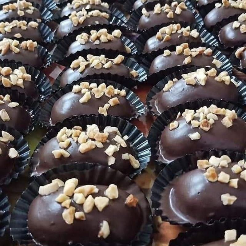 

kurma coklat idi