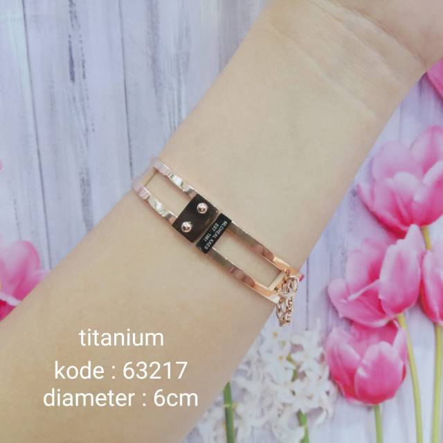 GELANG TITANIUM WANITA MODEL UNIK GELANG WANITA BLINK
