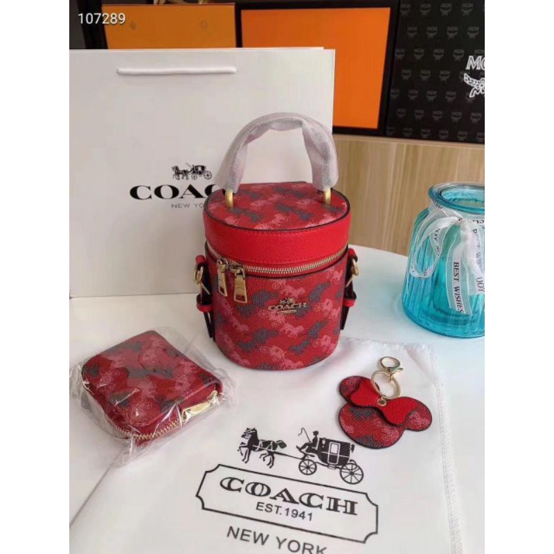 Coach cosmetic bag set wallet 260rbUkurax14x18cm Ukuran dompet 11x14cm