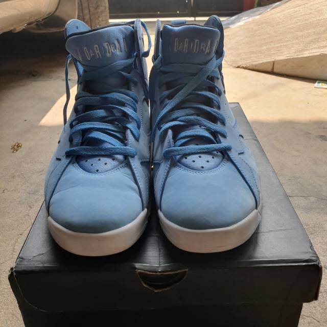 AIR JORDAN 7 RETRO PANTONE