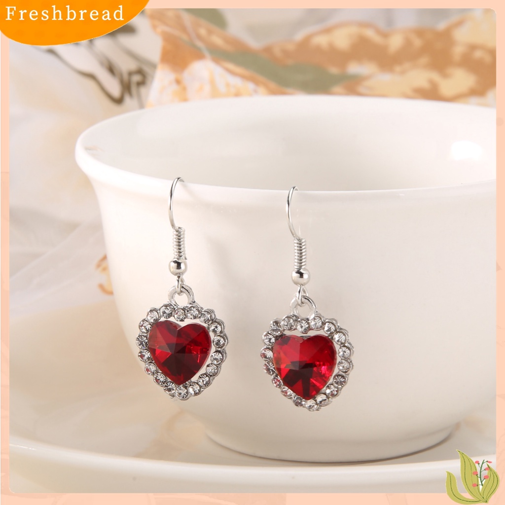 [Fresh] Anting Kait Bentuk Hati untuk Wanita