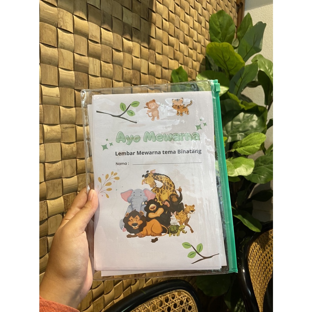 

Lembar Aktivitas / Worksheet Mewarnai Tema Binatang